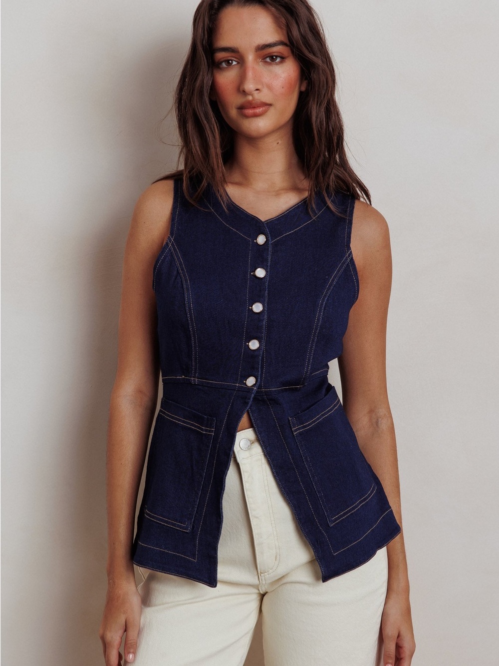 Selfie Leslie Dark Indigo Sleeveless Button-Front Denim Top